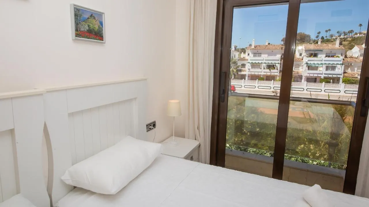 Marina Del Castillo 124 Манилва Апартаменты